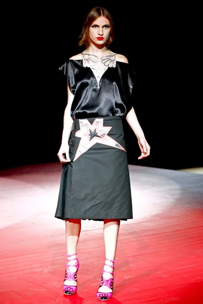 Look 17